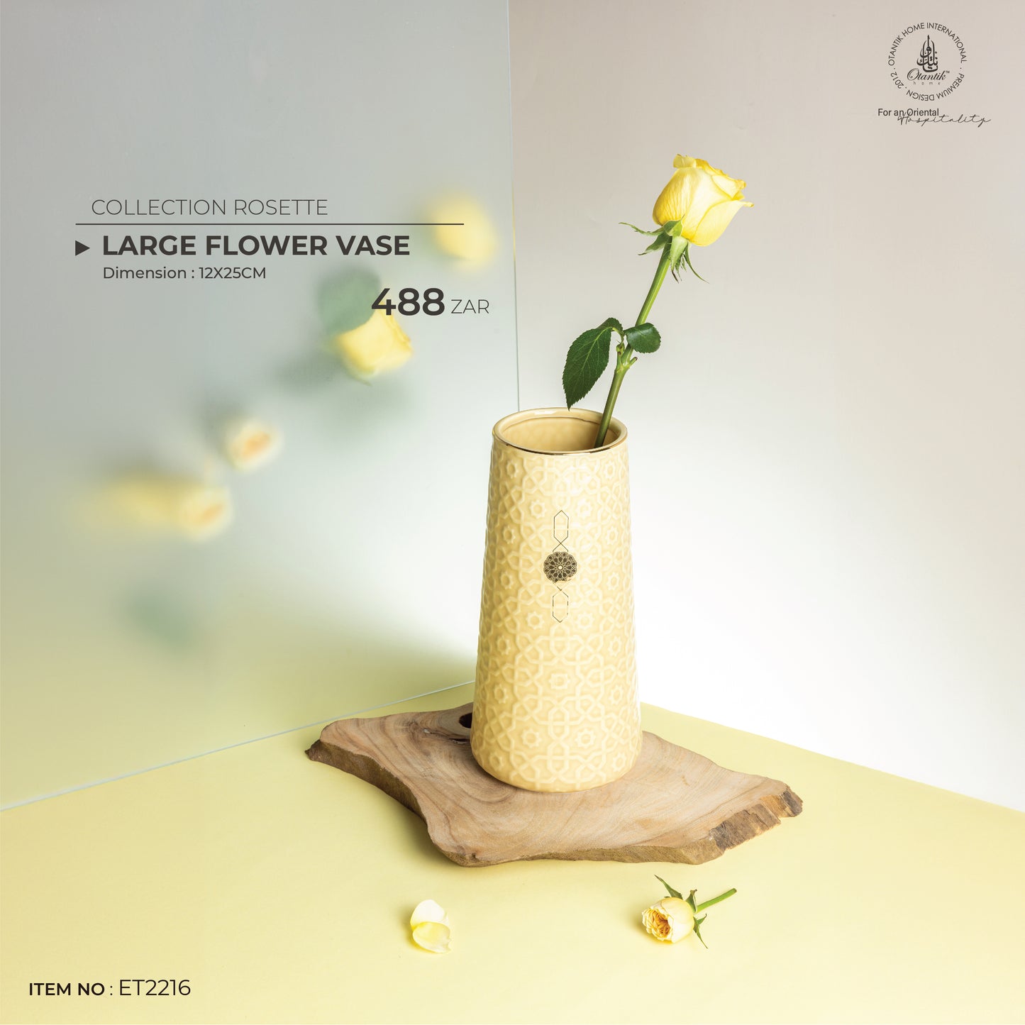 Large Flower Vase From Rosette - Ivory